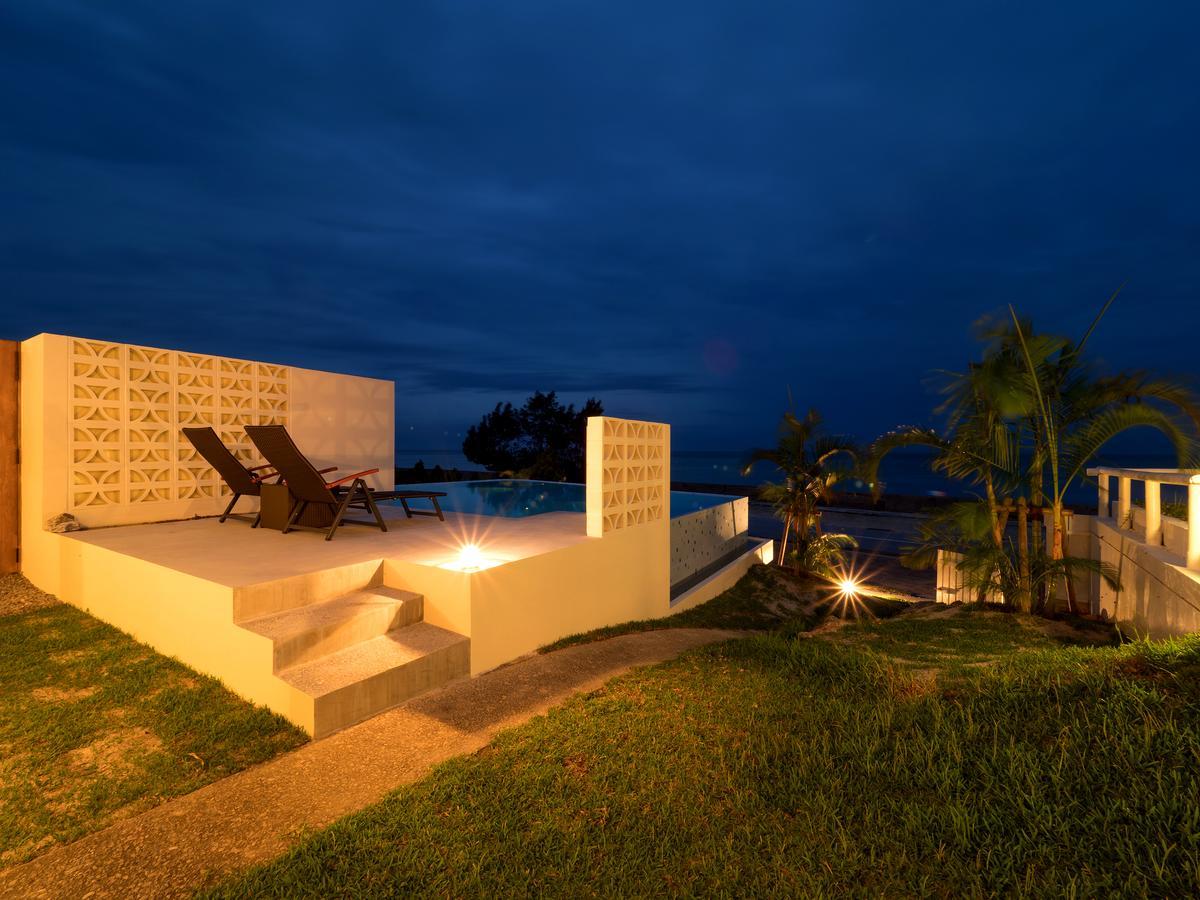 Hotel Keiki BeachHouse&Cafe Nakijin Exterior foto